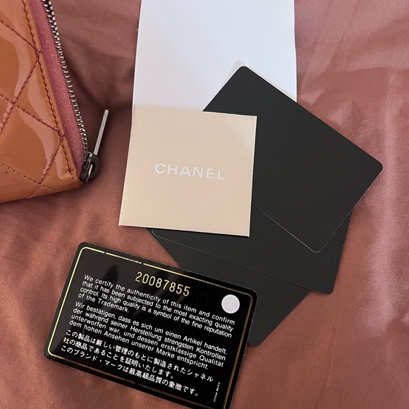 GORGEOUS CHANEL WALLET ♥️ - Picture 5 of 13
